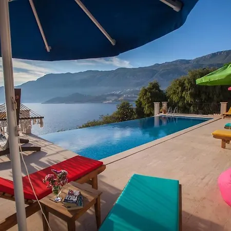 Villa Fleming - A Sea View Paradise
