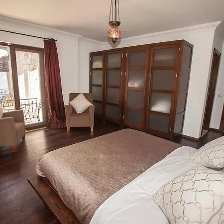Villa Fleming - A Sea View Paradise