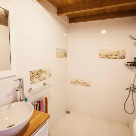 Villa Fleming - A Sea View Paradise